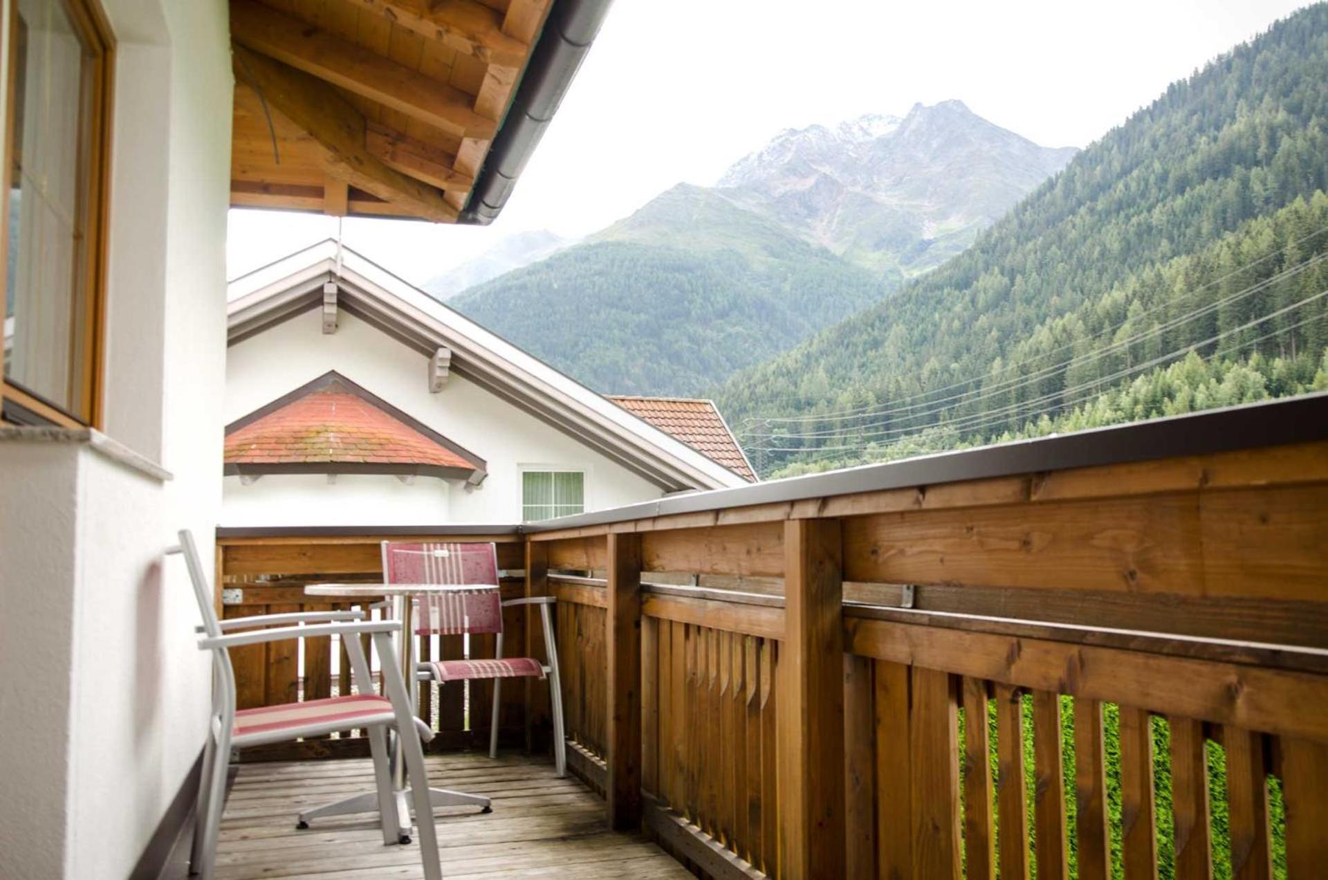Haus Alpin Apartments Pettneu am Arlberg Zewnętrze zdjęcie